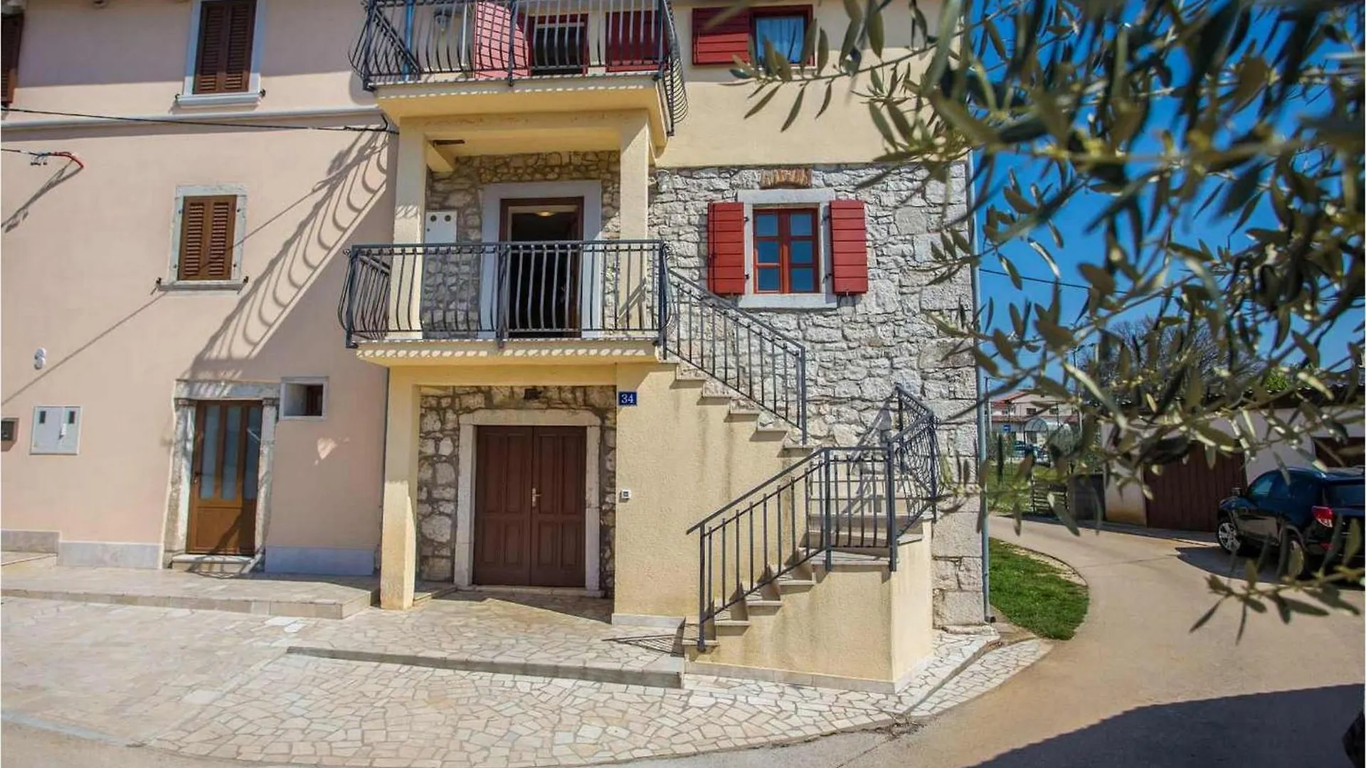 2 Bedroom Gorgeous Apartment In Porec